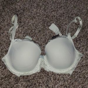 NWOT Victoria's Secret Lined Demi Bra